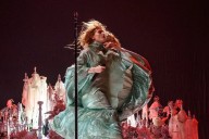Florence And The Machine regresa con nuevo álbum en Halloween