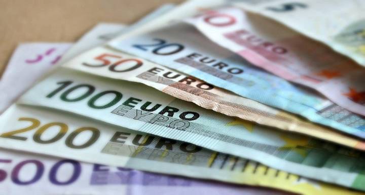 España: la deuda pública baja al 103,4% del PIB pese a crecer en euros