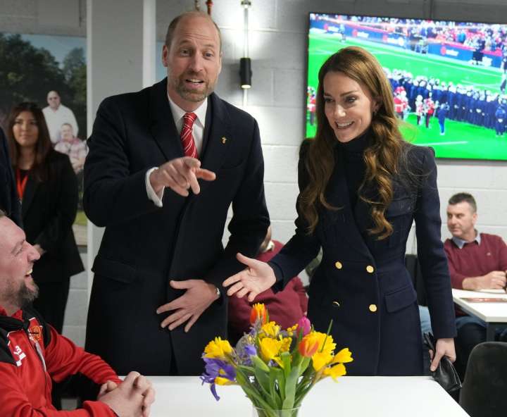 Cele|bitchy | Prince William & Kate sent tweets instead of showing up for their rugby patronages