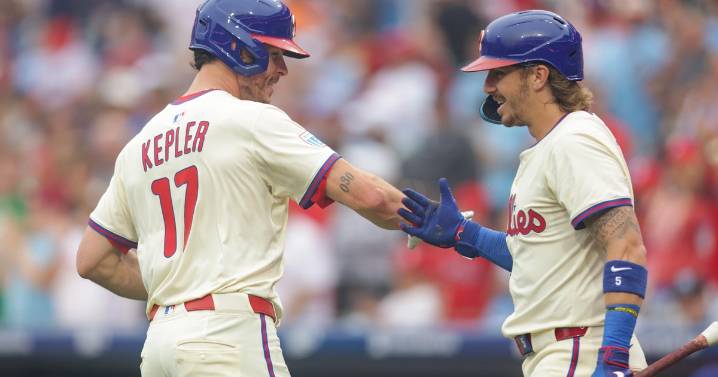 Phillies cap off sweep of Seattle Mariners with 20