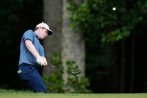 MacIntyre's frustration: Scheffler's long chip the latest epic shot to go against the Scot