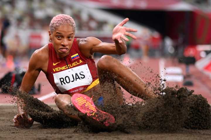 La reaparición de Yulimar Rojas en las pistas deberá esperar un mes más