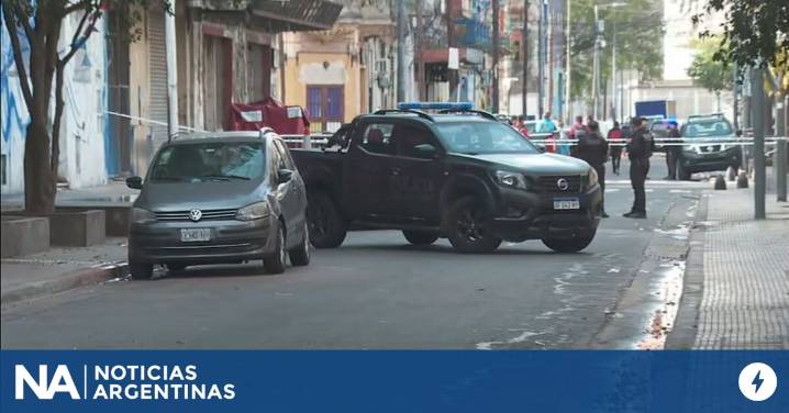 Un policía mató a un hombre que intentó robarle el arma en La Boca