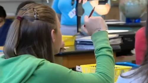 Estudiantes del LAUSD regresan a clases con nuevas medidas en medio del temor a redadas de inmigración