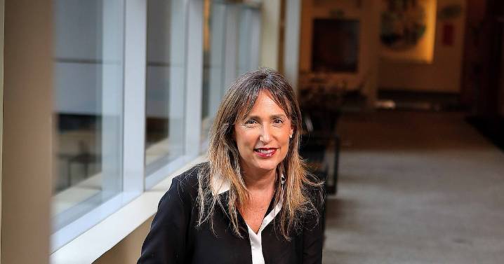 Karen Thal: De las encuentas de Cadem a la Clínica Alemana y la matriz de Salcobrand