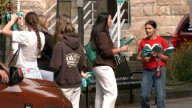 Bishop McCort students turn the town teal, raise awareness for ovarian cancer