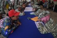 Miles de venezolanos atienden llamado de alistamiento de Maduro ante amenazas de EU