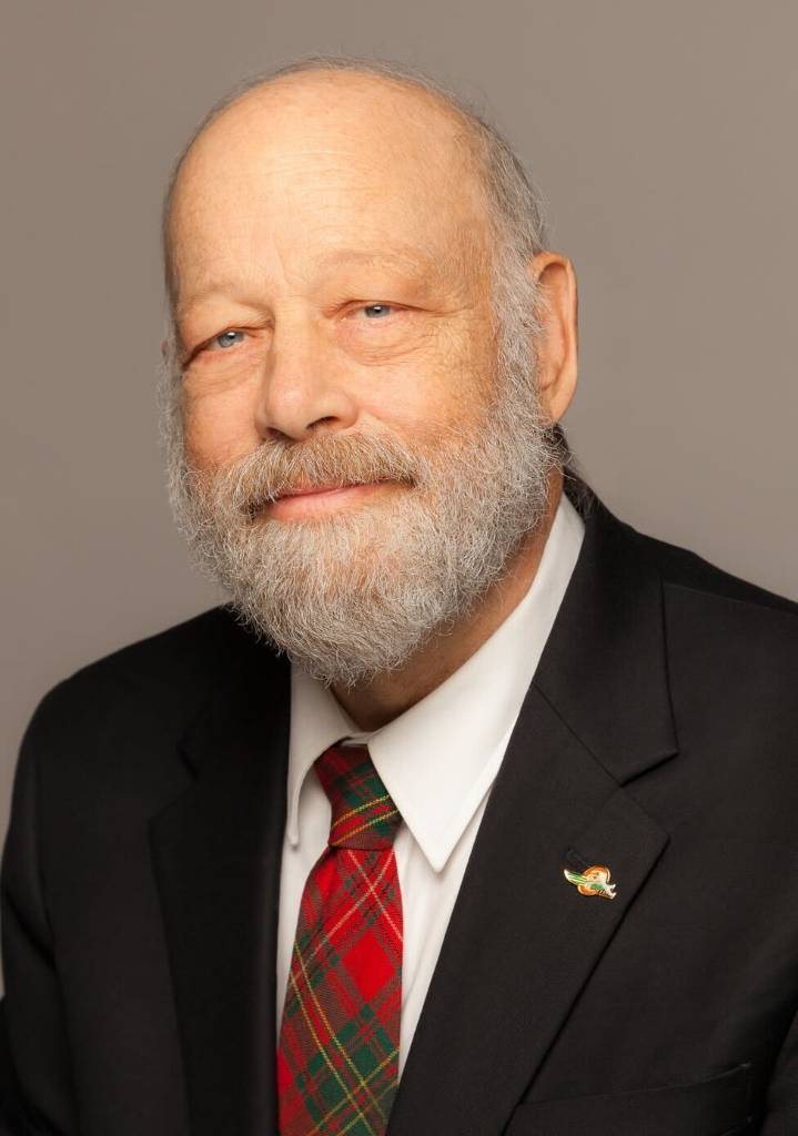 Christian Peeples, transit board director who advocated for electric buses, dies at 78 