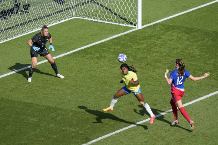 Brazilian Ludmila pulls Stars into 1-1 draw with the Spirit