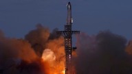 SpaceX lanza con éxito al espacio el cohete con el que Musk sueña llegar a Marte