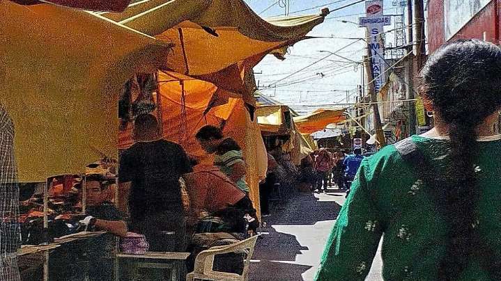 Tianguistas continúan trabajando pese a violencia: ‘tenemos que salir a vender