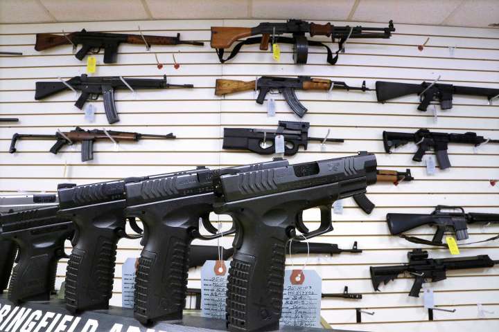 Cómo la política de armas en EE. UU. militariza a los cárteles mexicanos y provoca migración fronteriza para escapar de la violencia armada