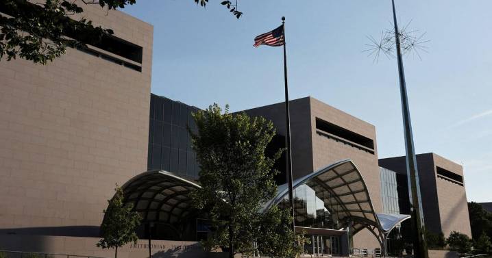 White House orders review of Smithsonian museums and exhibits to ensure alignment with Trump directive