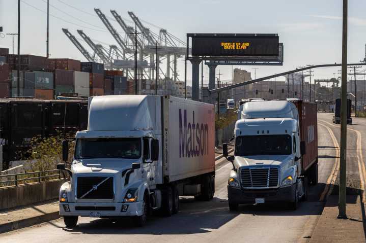 Trump DOJ Sues California Over Clean Truck Deal, Saying It Seeks to Undermine US Law