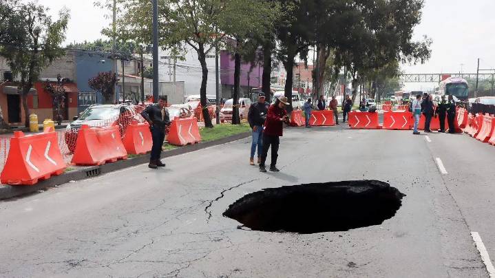 A dos días de la aparición de socavones en Zaragoza, las reparaciones siguen pendientes