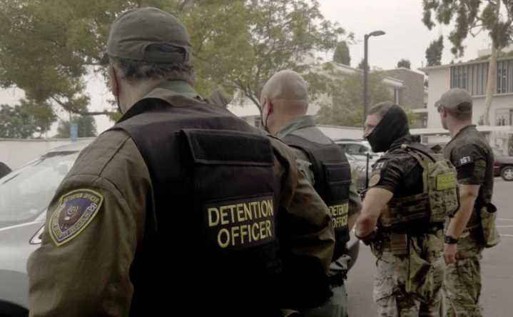 Redadas continúan en Los Ángeles a pesar de la muerte de un migrante que huía de agentes