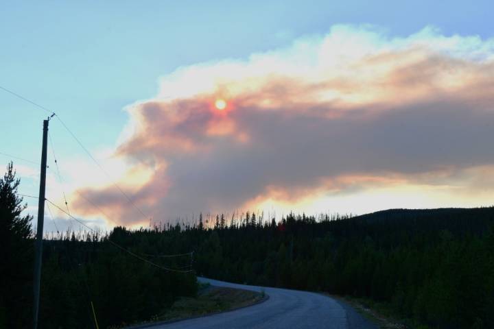 BC Wildfire Service lowers size of Snaking River wildfire again