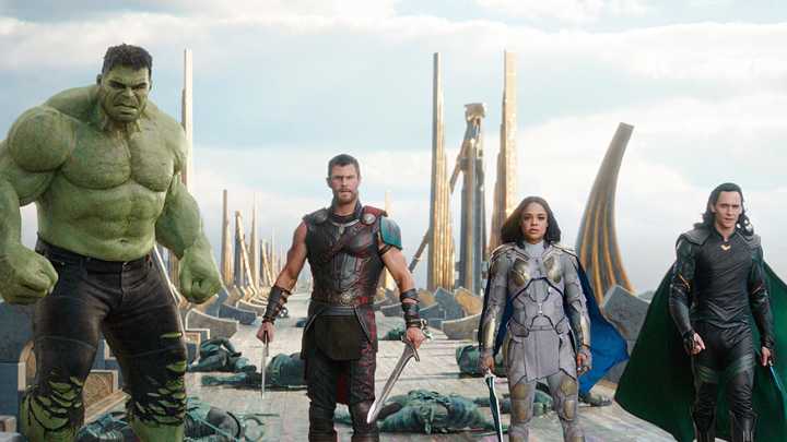 A Hilarious Marvel Scene Was Surprisingly Stressful For Thor Star Chris Hemsworth