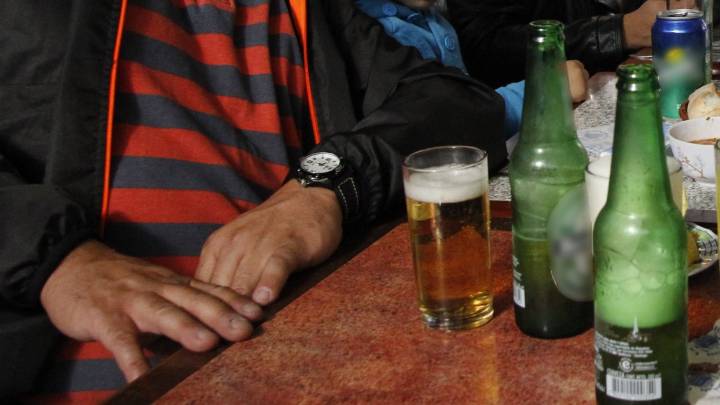 Calama: Funcionario público es acusado de "datear" a locales de venta de alcohol