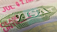 EE.UU. anuncia que está haciendo un "control continuo" a más de 55 millones de extranjeros con visas