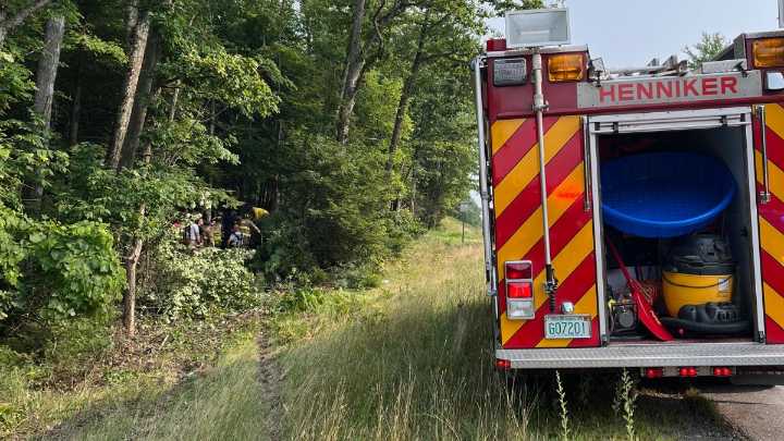 3 hurt in NH highway crash