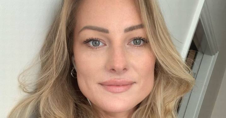 Skydiver Jade Damarell left heartbreaking notes before 15,500ft death plunge