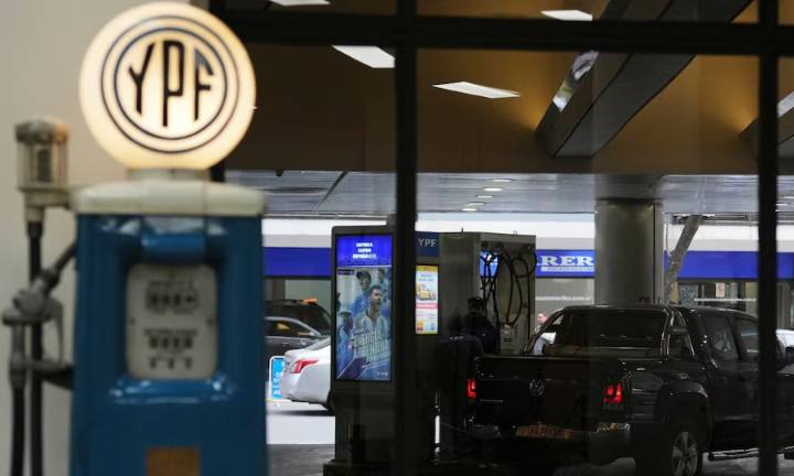 YPF: la justicia de EEUU decidirá hoy si el Estado argentino debe entregar el 51% de las acciones que tiene en la petrolera