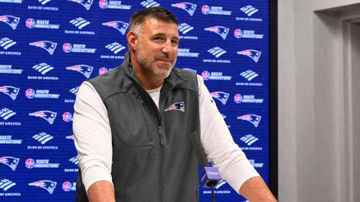 How Patriots’ Mike Vrabel Responded To Undrafted Rookie’s Breakout Game