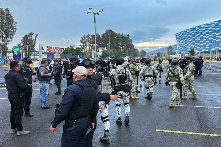 Riña deja mujer muerta afuera del estadio de Puebla; retrasa el partido ante San Luis