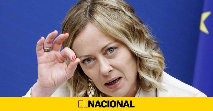 Polémica en Italia: publican montajes y fotos robadas de Meloni y otras mujeres y la mandataria estalla