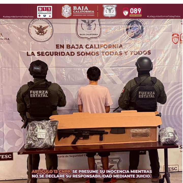 Detuvo la FESC a menor de edad en posesión de un fusil, cartuchos y equipo táctico