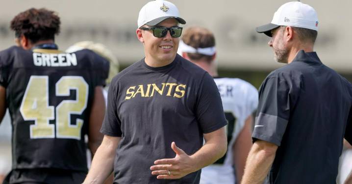 The Saints are officially practicing against the Rams on their last day in California
