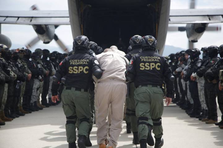 México encuentra una válvula de escape con Estados Unidos en la entrega de narcotraficantes