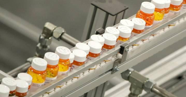 Concerns over rising drug costs grow as Trump threatens pharmaceutical tariffs