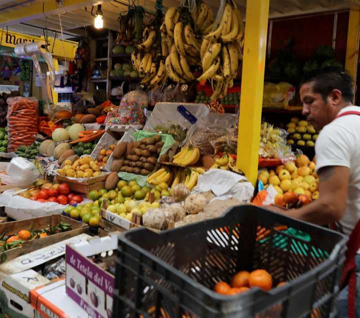 Aumento en carencias en México: suben los rezagos pese a reporte de menos pobreza