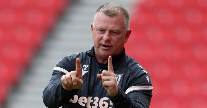 Mark Robins hopeful but coy as Stoke City chase next transfer