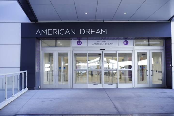 New Jersey mall sued for Sunday sales of 'nonessential' items