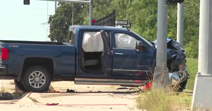 Child among two killed in crash on Pacific Street over I