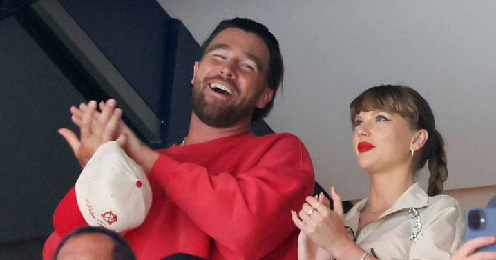 Taylor Swift y Travis Kelce anuncian compromiso en Instagram