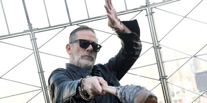 Jeffrey Dean Morgan Reacts to Viral NSFW Theory About His Private Life 
