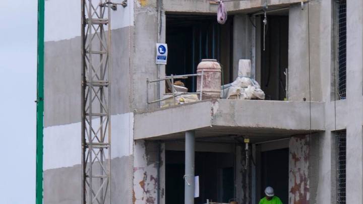 Una de cada tres casas en Canarias está vacía o es una segunda residencia