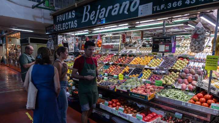 Agobiados por las deudas