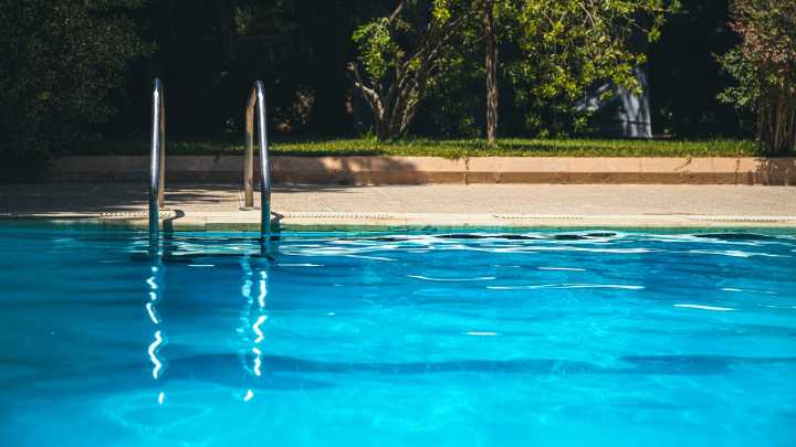 Muere ahogada una niña de 3 años en una piscina en Málaga