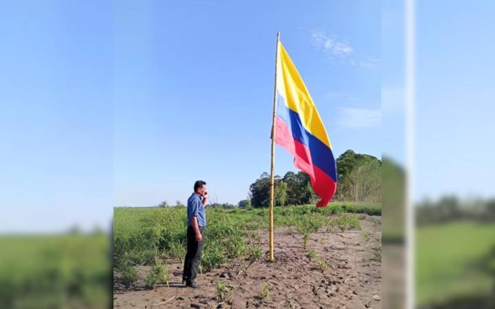 Aumenta el patrullaje fluvial en la isla Chinería tras izamiento de bandera colombiana en territorio peruano