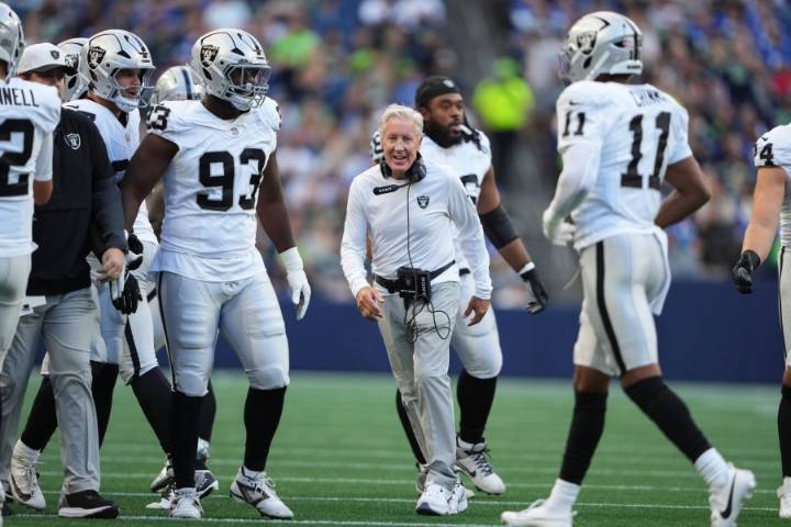 Pete Carroll, Geno Smith return to Seattle with Raiders