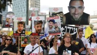 Familias de rehenes israelíes llaman a una huelga general en el país el 17 de agosto contra Netanyahu: "Basta, parad la guerra"