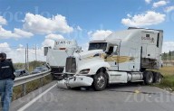 Doble choque sobre la Saltillo-Torreón provoca cierre de la vialidad
