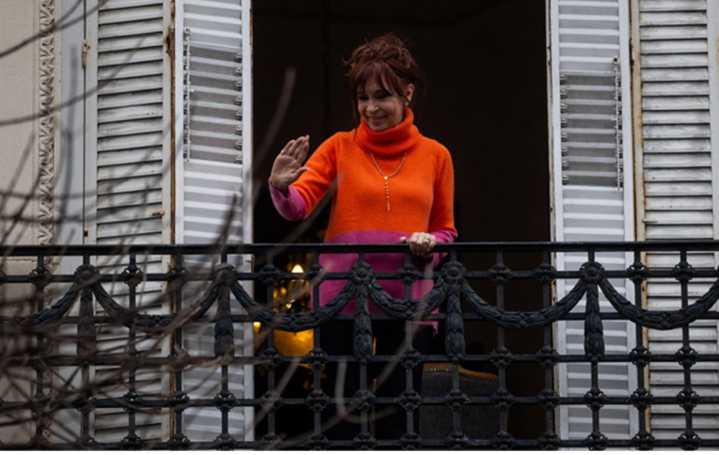 Cristina: “Che Milei, tu amigo Spagnuolo te avisó de las coimas de tu hermana y no hiciste nada”
