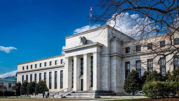 Waller toma la delantera para reemplazar a Powell al frente de la Reserva Federal