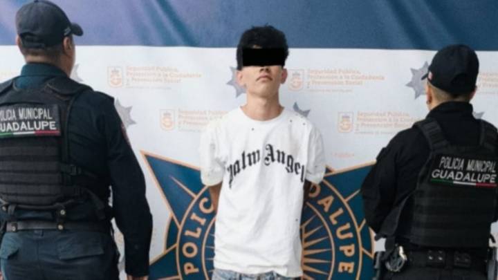 Detienen a joven por asaltar una farmacia en Guadalupe; robó 5 mil pesos